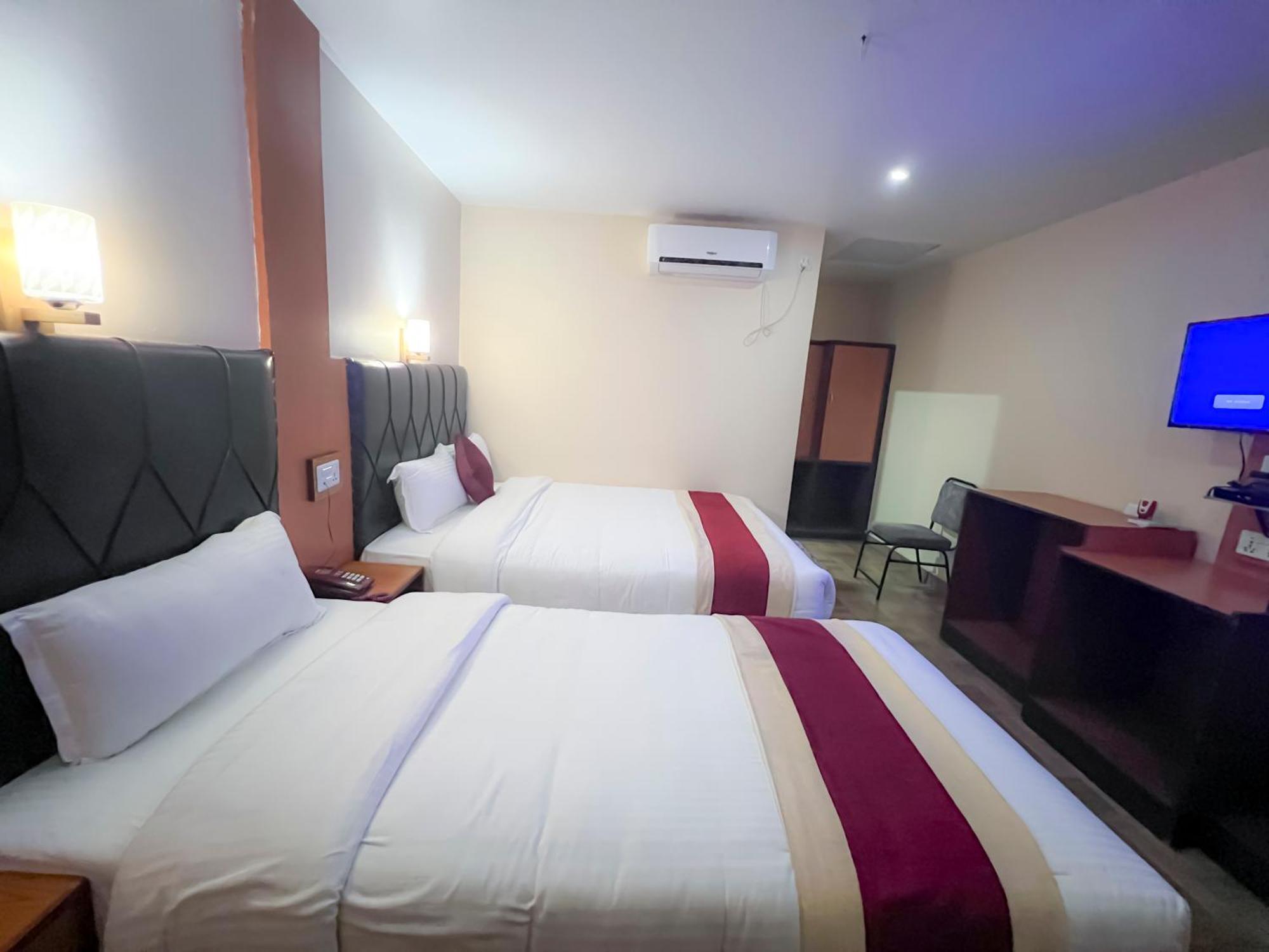 Ama Garden Sauraha Hotel Eksteriør billede