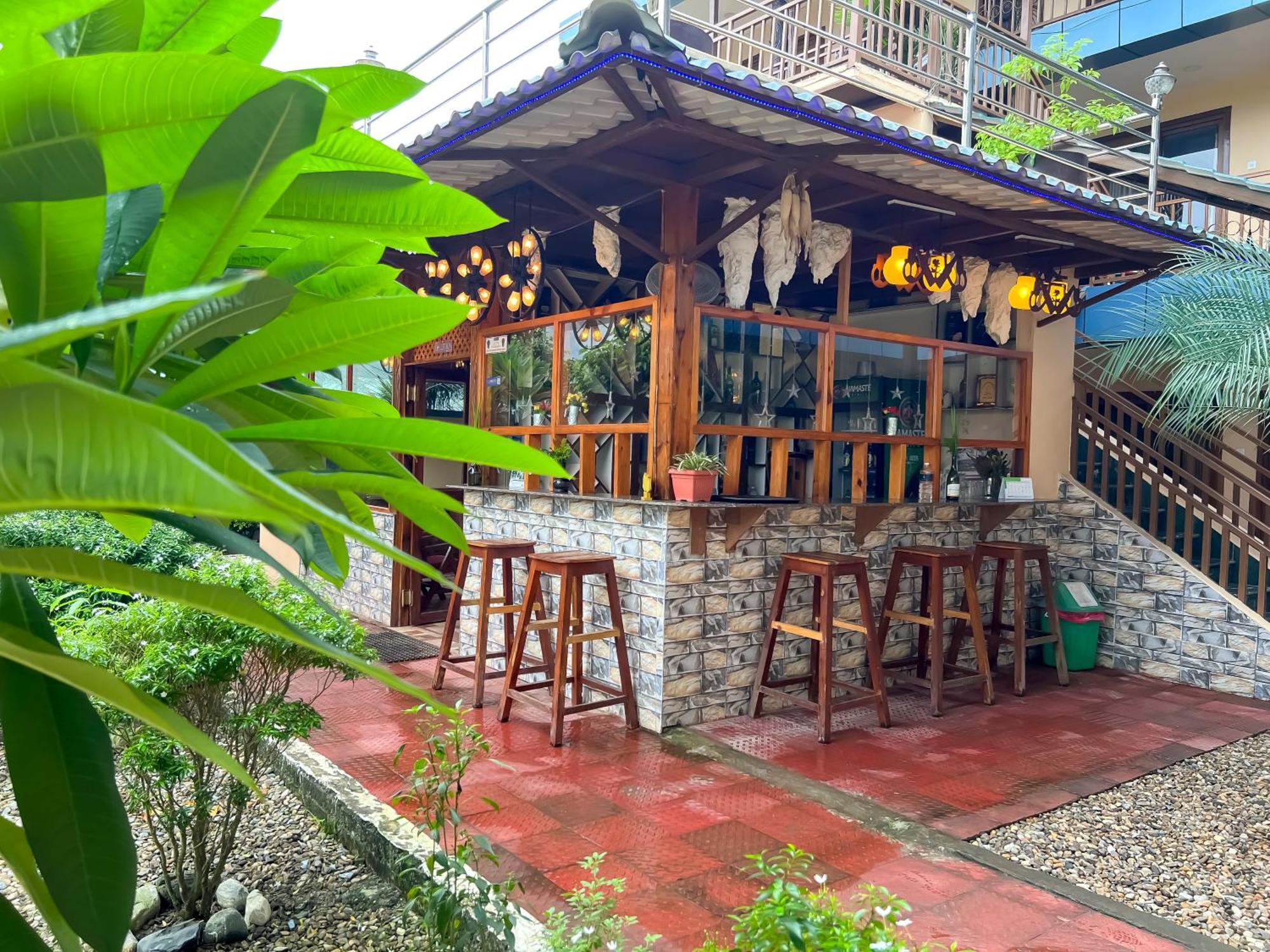 Ama Garden Sauraha Hotel Eksteriør billede