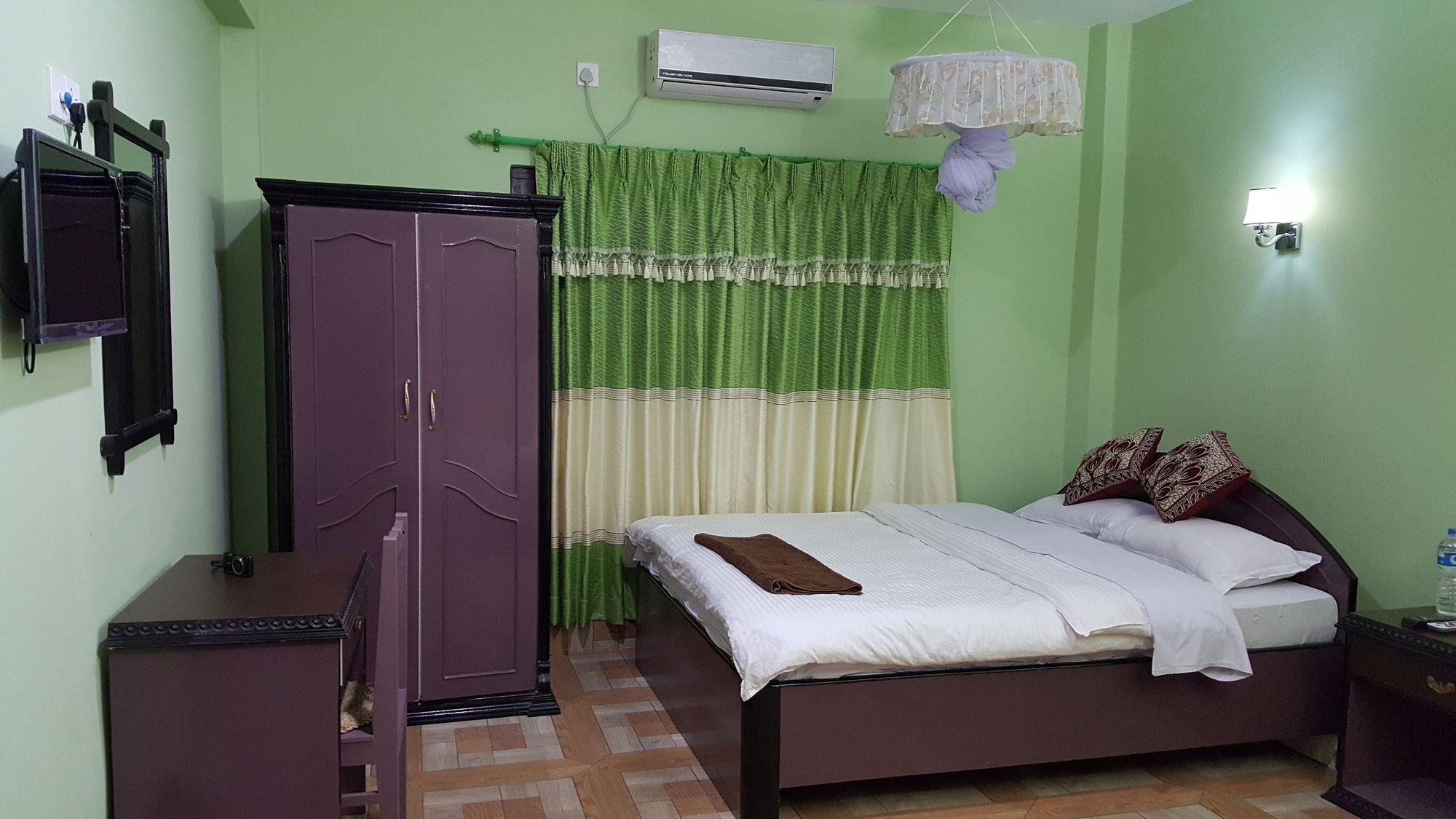 Ama Garden Sauraha Hotel Eksteriør billede