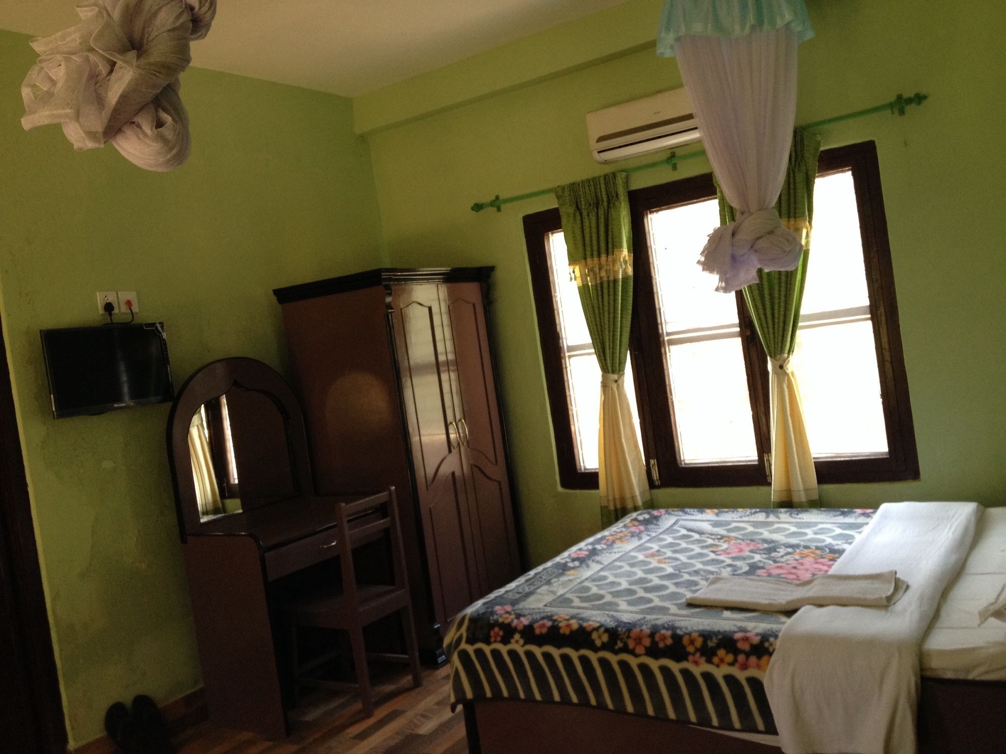 Ama Garden Sauraha Hotel Eksteriør billede
