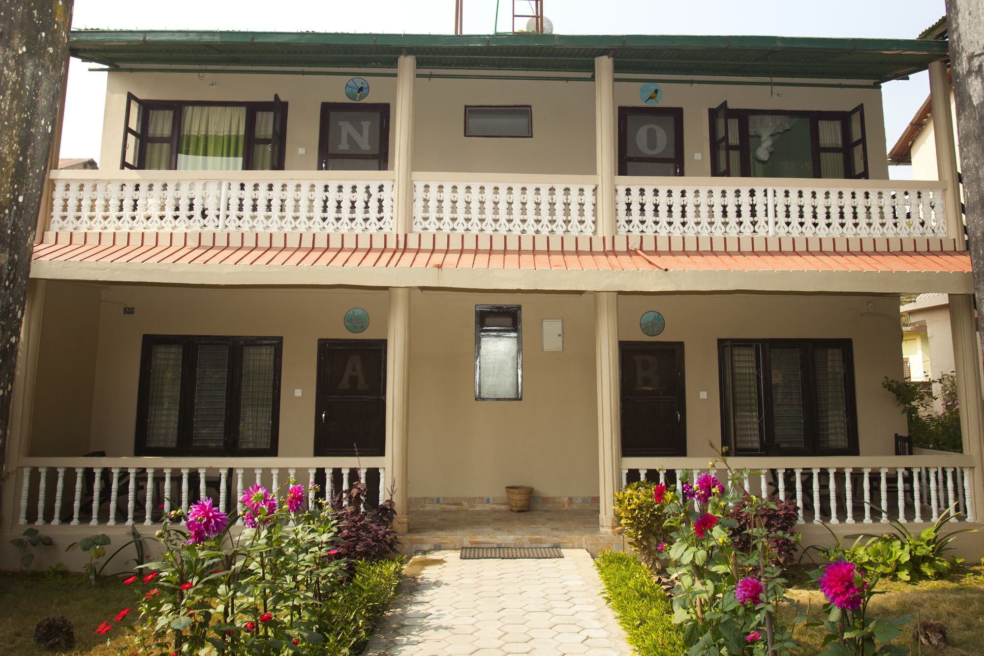 Ama Garden Sauraha Hotel Eksteriør billede